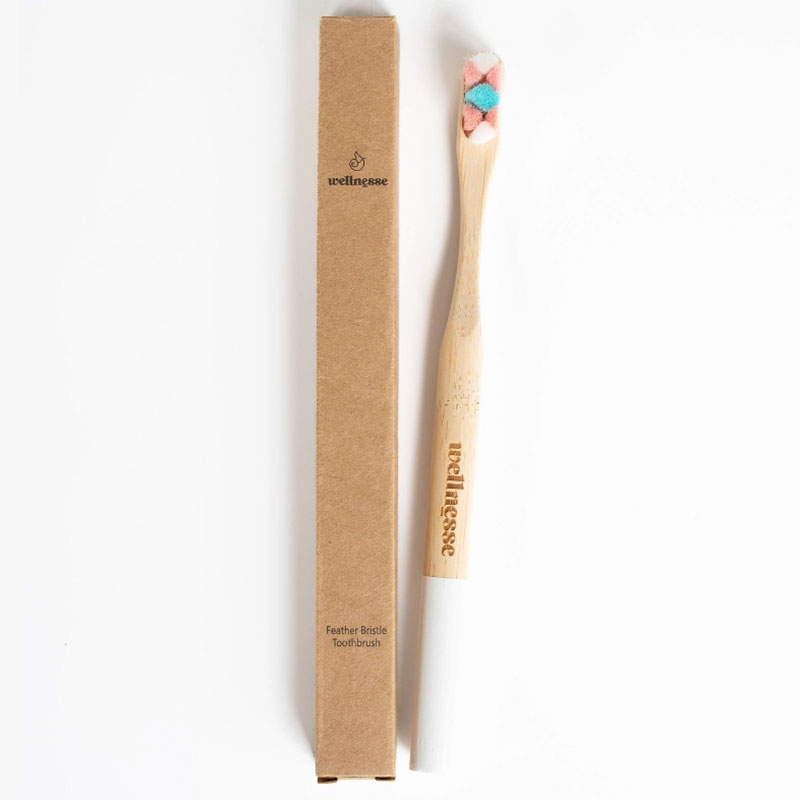 WELLNESSE Feather Bristle Bambus Tandbørste Ultra Soft - Wellnesse Tandbørster