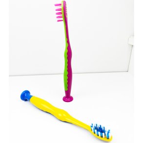 JuniorSmile Brosse � dents pour enfants avec ventouse – brosse � dents souple