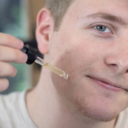 Naturlig Skgolie Big Moustache Huile de Rasage