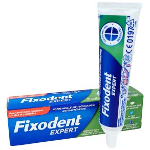 Proteselim Fixodent Expert Antibacterial 40g