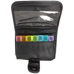 Pillebokser i veske imitert skinn 28 rom Ukentlig dosering