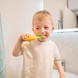 El-tandbrste til Brn NORDICS Sonic Genopladelig Yellow Giraffe