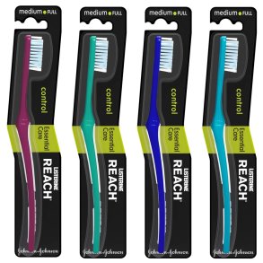 Listerine REACH Tandborste Control Medium 1 st.