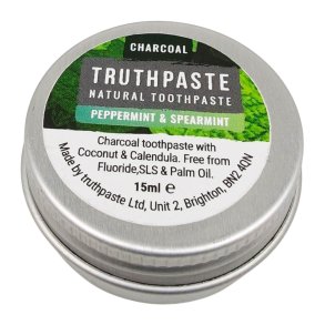 Truthpaste Charcoal Peppermint & Spearmint  Naturlig tandkrm med aktivt kol, xylitol och dubbel mint (15 ml)