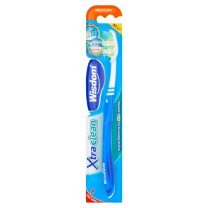 Wisdom Xtra Clean Medium Tannb�rste � Vinklede B�rsteh�r for Ekstra Effektiv Rengj�ring