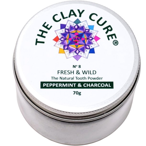 The Clay Cure No. 8 Fresh &amp; Wild tannkrempulver med peppermynte, aktivt kull og xylitol (70 g)