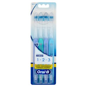 Oral-B Indicator 1-2-3 Tannb�rster Medium (4 stk.)