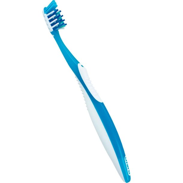 Oral-B Pro-Expert  CrossAction All-in-One Soft 35 Tannb�rste