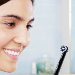 Oral-B Pro 2 2000 BLACK Edition CrossAction Elektrische Zahnb&uuml;rste