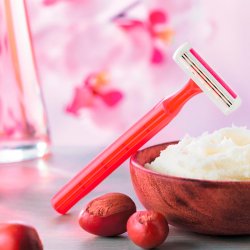 BIC Pure Lady Engangsskrabere Pink Shea Butter4 stk.