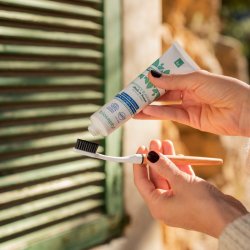 Organisk blekande tandkrm Bioseptyl Natural Mint