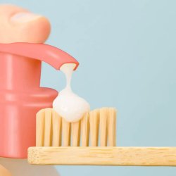 Naturlig barntandkrm Pulver Pimpant Jordgubbspfyllning 8 gr.