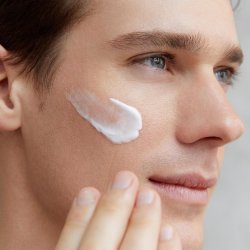 Nivea Men Protect &amp; Care Rehydrating Moisturiser 75 ml