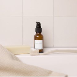 Naturlig Herbal Tandpasta Jondi &amp; Moon Kruter Pumbeflaske 50 ml.