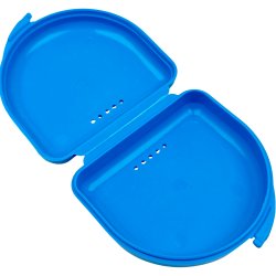 Litet fodral Frvaring proteser, bettskenor, hngslen, munskydd etc.