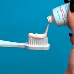 Hydroxyapatit Whitening Tandpasta TREW Fresh Frosted Cherry 55g