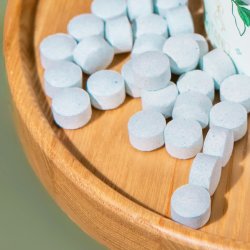 Tablettes de Hydropulseur Naturelles avec Hydroxyapatite &amp; Xylitol TANITABS Fresh Mint Reusable Jar 124 pcs.