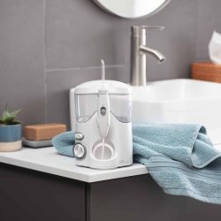 Waterpik Ultra WF-100 mundskyller med 10 trykniveauer og 6 mundstykker