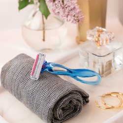 BIC 3 Click Soleil Sensitive barberhvel + 2 barberblader