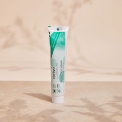 Apeiron Aurom�re Herbal Toothpaste � Fluorfri ayurvedisk urtetannkrem med 24 planteekstrakter (75 ml)