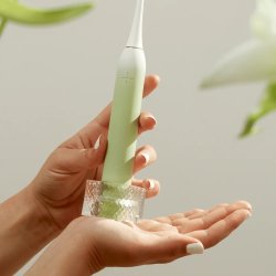 Lucent Prism Sonic Eltandborste Mint Green � Intelligent sonisk reng�ring med automatisk start och trycksensor