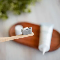 WELLNESSE Hydroxyapatite Serum � Daily Enamel Care (50 g)