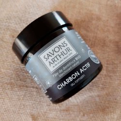 Ekologisk tandkrm Savons Arthur Charcoal & Rosemary