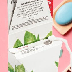 Vegansk tandtrd Radius Floss Kryddnejlika Kardemumma