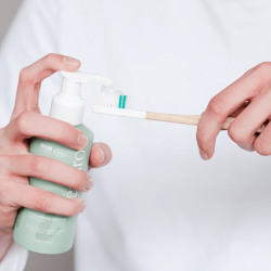 Naturlig Whitening tandkrm ENDRO Icemint Fluorid Aluminiumbehllare med pump 175 g