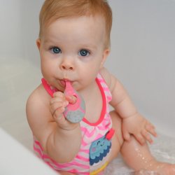 Brnetandbrste 0-2 r AKUKU First Toothbrush