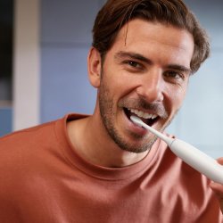 PHILIPS Sonicare El-tannb�rste 5300 Inkludert Reise-etui