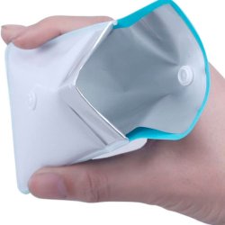 Taschenaschenbecher aus Aluminium und Pappe