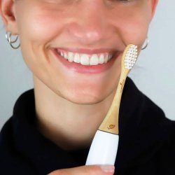 Bambusbrstehoder Truemorrow For Philips Sonicare Hvit MEDIUM