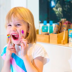 Brne Bambus Tandbrste Dental Delight Bamboolino Kids