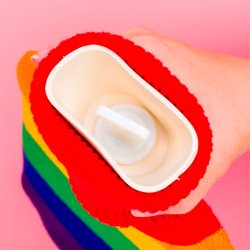 W�rmflasche Regenbogenfarbener Bezug Out Of The Blue 2 Liter