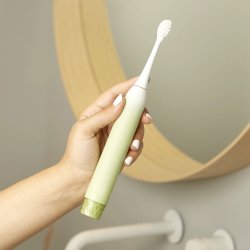 Lucent Prism Sonic Eltandborste Mint Green � Intelligent sonisk reng�ring med automatisk start och trycksensor