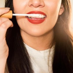 Dr. Ginger's Coconut Oil Whitening Pen � Zachte tandenbleking met kokosolie (10g)