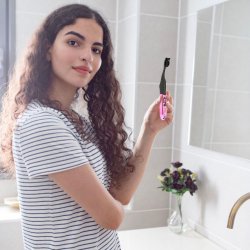 Keana Another & Shooting Sjungande Toothbrush Brush Buddies