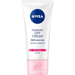 NIVEA Refreshing Day Cream 15 SPF Dry Skin 50 ml