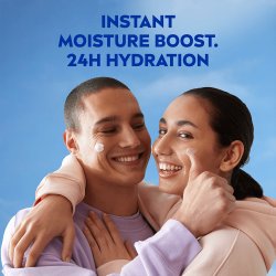 Nivea Soft Moisturizer Vitamin E & Natural Jojoba Oil 300 ml