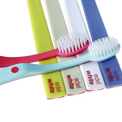 2 stk. Ultrasoft Tandbrster Edel+White Flosserbrush