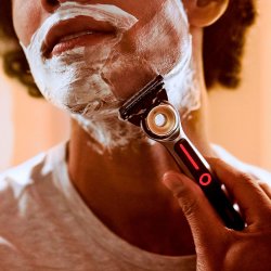 GilletteLabs uppvrmd rakhyvel Elektrisk rakhyvel med vrme