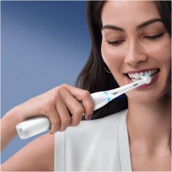 Oral-B iO Series 8 Elektrisk tandborste Vit Limited Edition