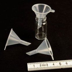 Lille Mini Tragt - til fyldning af parfume forstver, sm flasker mv.