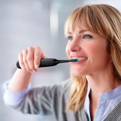 Philips Sonicare 4500 Protective Clean El-tandbrste Black HX6830/44