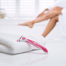 Wilkinson Quattro Women Safety Razor + 8 st. Rakblad